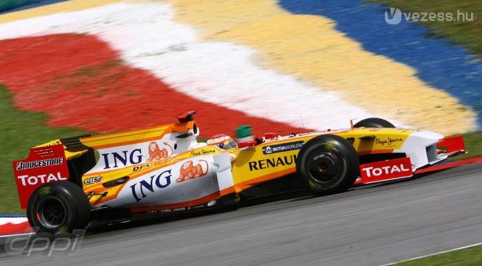 Räikkönen a leggyorsabb Sepangban 6 | Vezess Alonsót elkalapálta Piquet