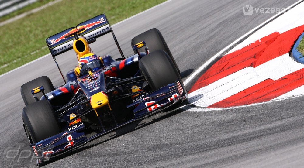 Jó helyzetben a Red Bull