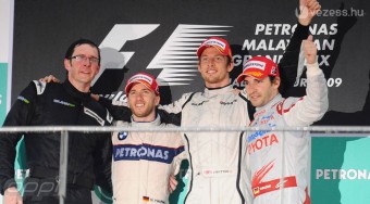 A pilóták döntöttek a gumikról