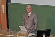 dr. Martin Winterkorn professzor