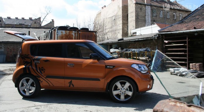 Városban bevert 10,8 litert, ez durva