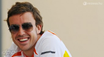 Alonso már megint a Ferrarihoz megy