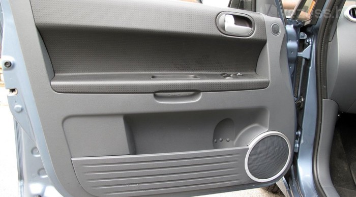 Lelketlen műanyag, de nem néz ki rosszul