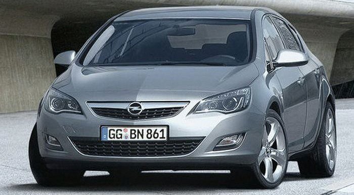 A keskeny hűtőnyílások szélesebbnek mutatják