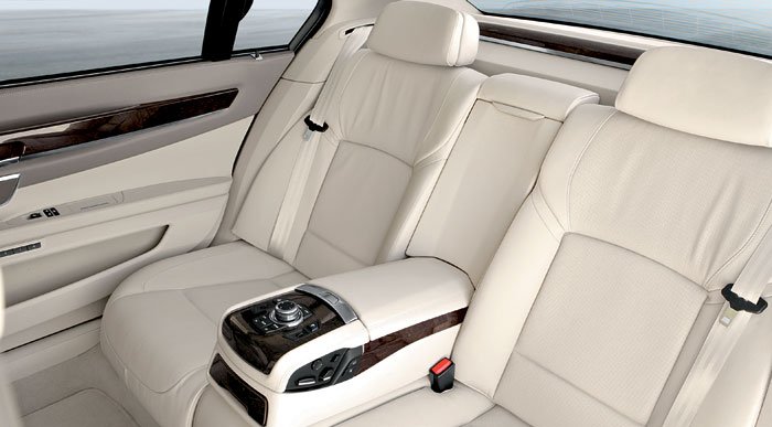 32936_243062_1000x700.jpg | Vezess | Vezess A Long változatban 14 centivel nagyobb a hely