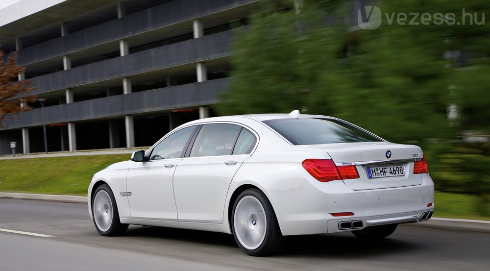 32936_243064_1000x700.jpg | Vezess | Vezess Csak 12,9 litert fogyaszt