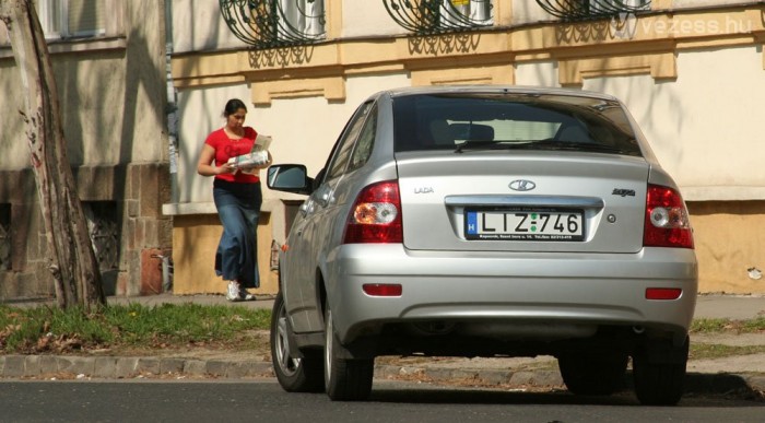 Rossz utakon bizonyít a Lada