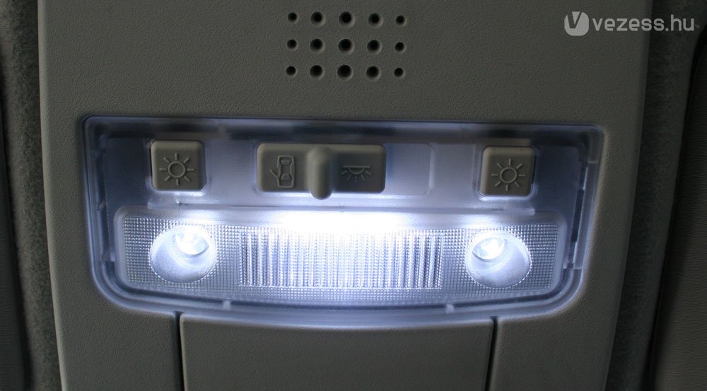 Modern idők: LED-ek adják a belső világítást