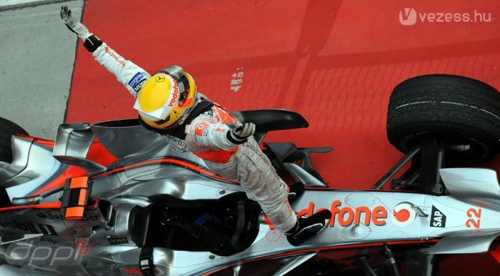 Hamilton: Nem hozzuk a tavalyi formát