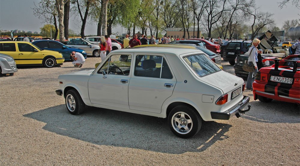 Audi-hűtőrácsról álmodó Suzuki 131