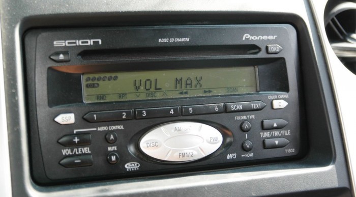 A hangos zene és az éneklés segíthet egy kicsit