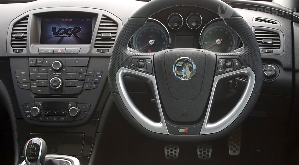 A jobb kormányos belseje már ismert