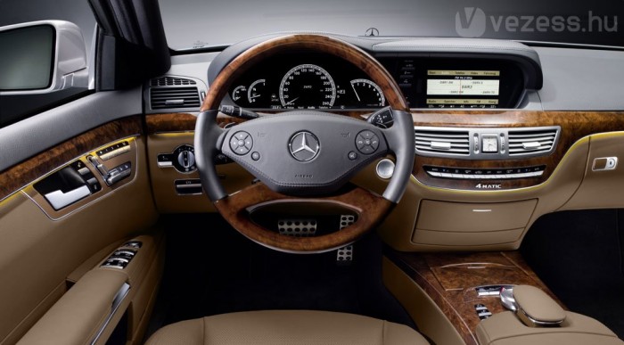 Sportgúnyában a csúcs Mercik 7