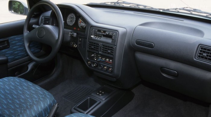 Nincs váltó az elektromos 106-ban