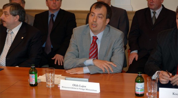 Oláh Lajost, államtitkár azt mesélte, hogy kerékpárral jár dolgozni