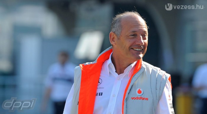 Önszántából távozott Dennis 3