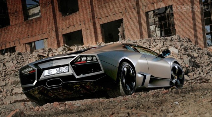 Brutális: 350-nel közúton!! 6