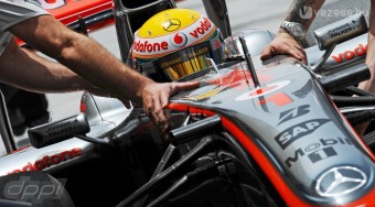 Hamilton majdnem kiszállt