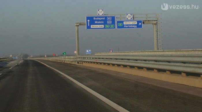 Debrecen sincs mindig kiírva a 3-as úton