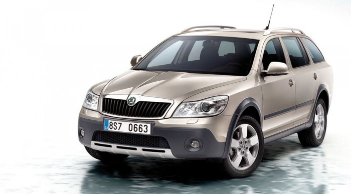 Látványos kiegészítőkkel és 4x4-el