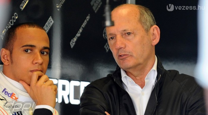 Ecclestone: Dennis hiába állt félre