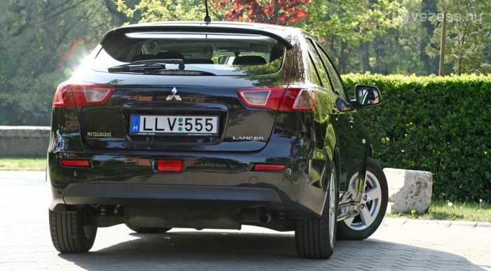 Nem villantós modell