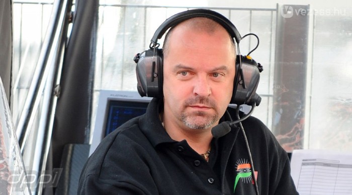 A Ferrarinál kopogtat a csúcsmérnök