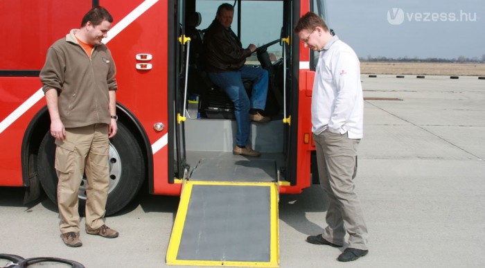 Magyar buszból amerikai álom 38 Magyar buszból amerikai álom 38