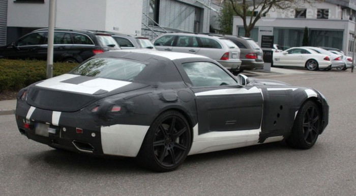 Alig rejtőzködik az új szuper-Merci 7