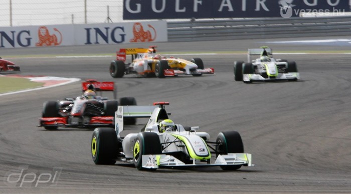 Előzés nem sok volt