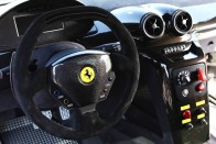 Képek a Ferrari mozgó laborjáról 2