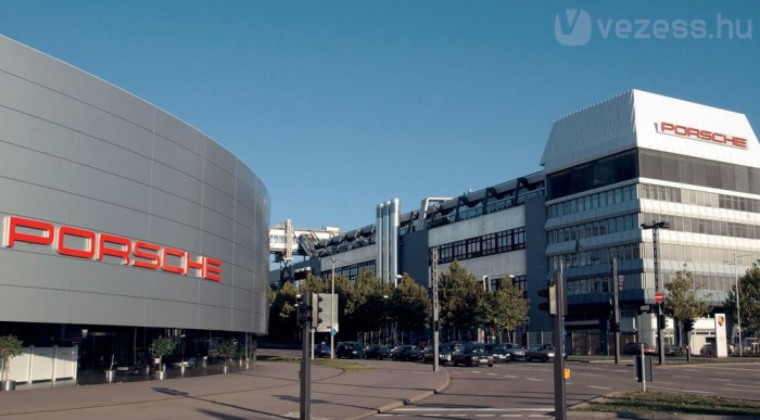 A Porsche jól áll, nem olcsó a vétel