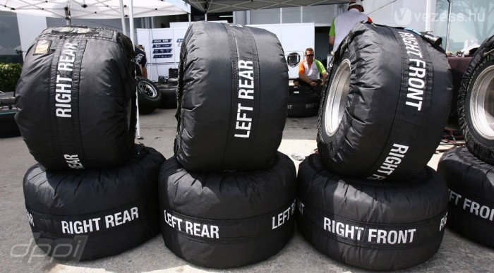 A jó gumikat otthon hagyják