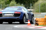 Audi R8 V10: Elő a szinonimaszótárral! 63