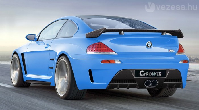 V10-es kompresszoros motorral 