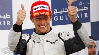 Brawn hízeleg Buttonnak