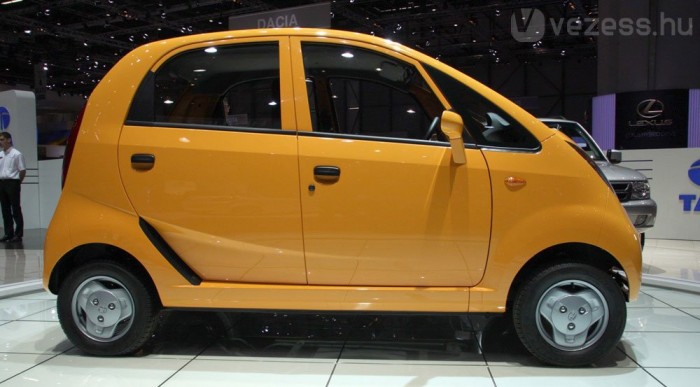 Rengeteg fogyott a legolcsóbb autóból 6 | Vezess A sarkokba tolt kerekek miatt viszonylag tágas