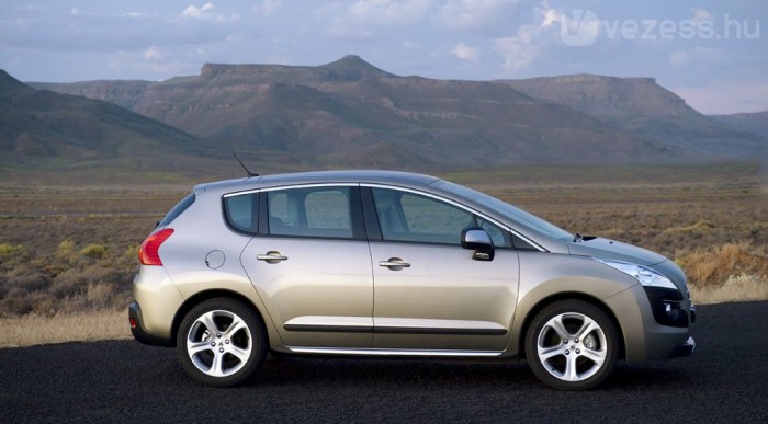 Peugeot 3008: félszerzet 8