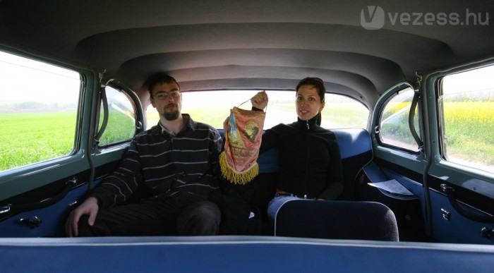 Az ifjú baloldal (hátsó)ülése, vendég Leninnel