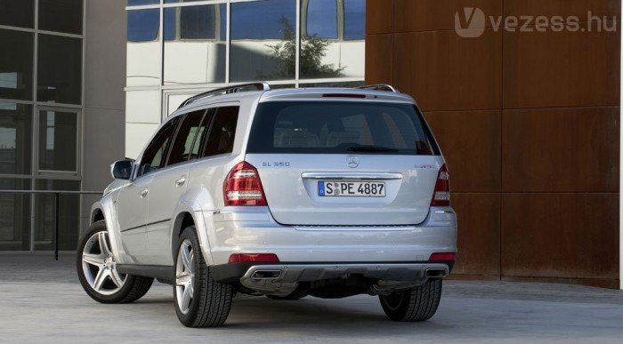 Megújult a nagytestű Mercedes 6