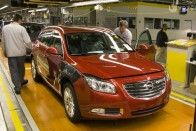 Mit akar a FIAT az Opellel? 23 Jókor jön az Insignia sikere az Opelnek