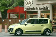 A Citroën is előhúzott egy Meriva ellenfelet