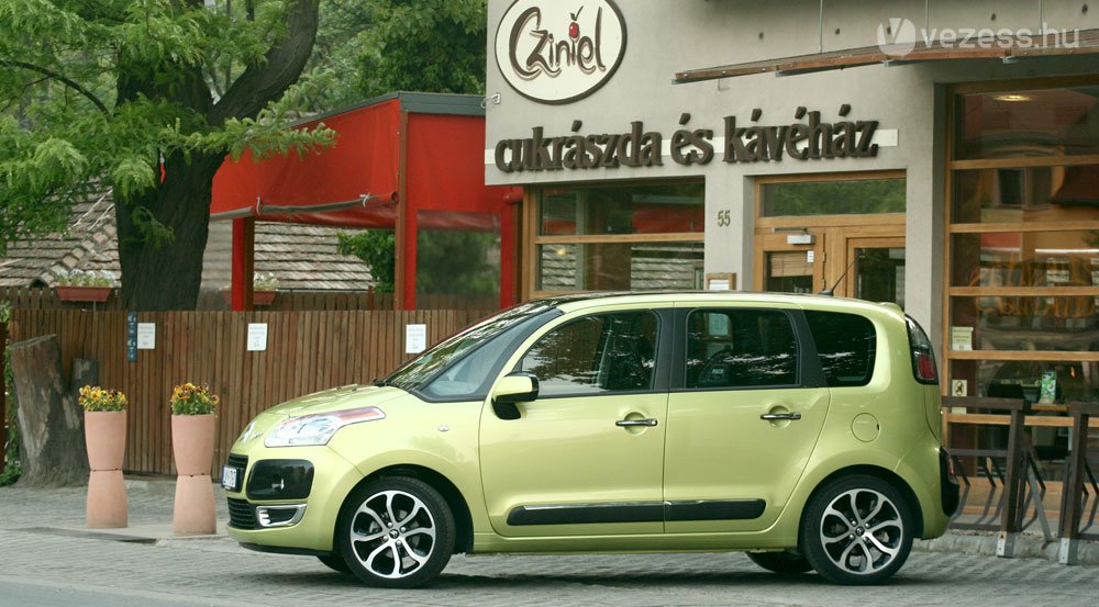 A Citroën is előhúzott egy Meriva ellenfelet