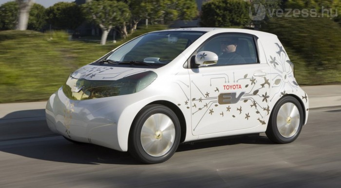 Az iQ-ból épülhet villanyautó