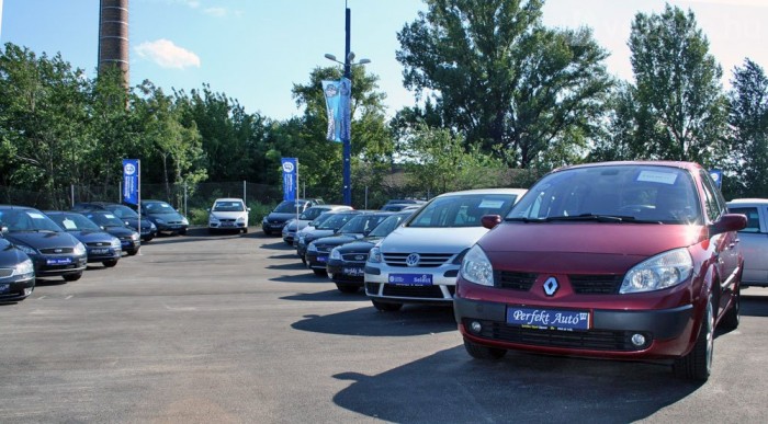 Próbáljunk ki minél több autót!