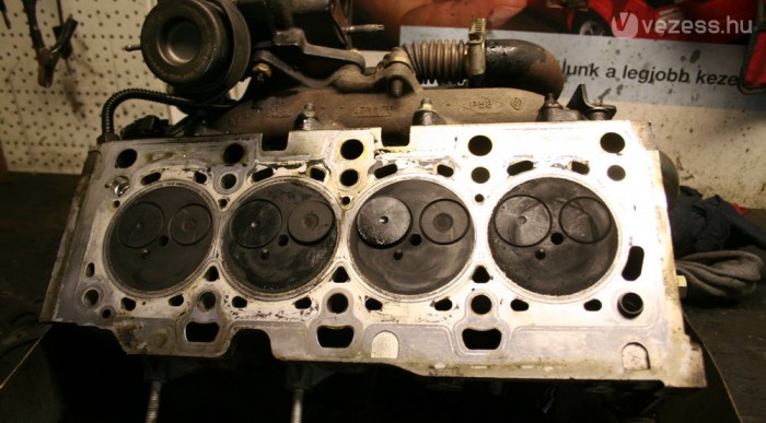 Mechanikus hibák is adódhatnak