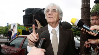 Ecclestone beszólt a csapatoknak
