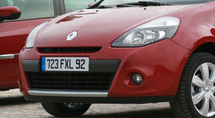 Megváltozott a fényszórók formája 