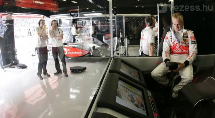 Buttoné a pole Barcelonában! 7 | Vezess Gyenge a McLaren