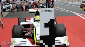 Buttoné a pole Barcelonában!